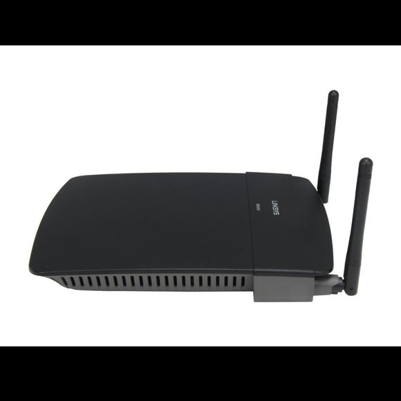 LINKSYS EA6100 AC1200 Router - Picture 3 of 6